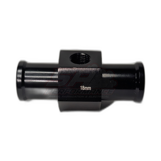 Black anodised aluminium 18mm coolant hose adapter side view showing central 1/8 NPT threaded sensor port and cylindrical barbed ends